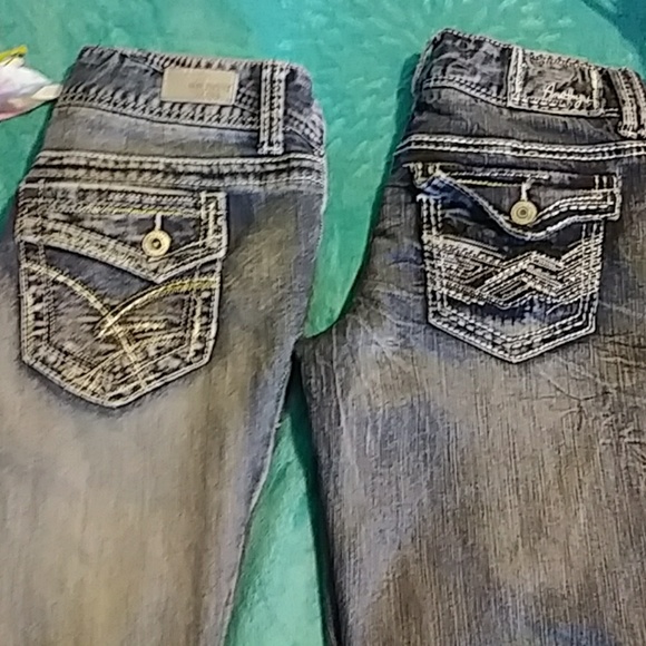 Amethyst Jeans - Picture 2 of 6